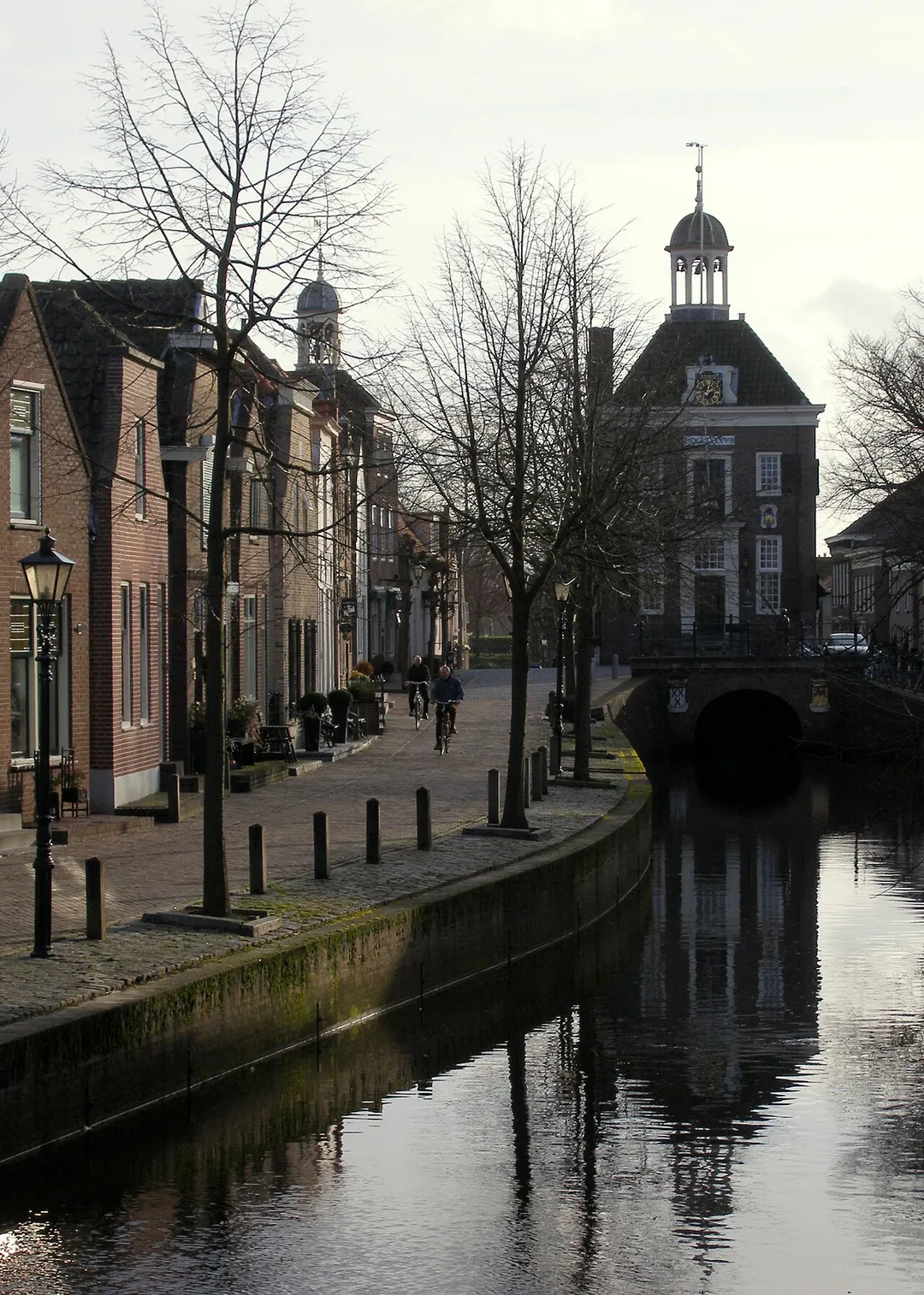 The former town hall (stadhuis) of Nieuwpoort. It was built in 1697. Its national-monument number is 30593.