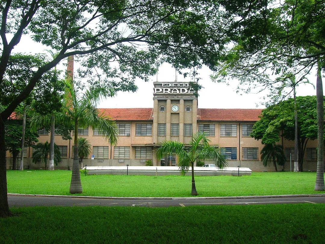 Antiga Indústria de Chapéus Prada, construída em 1937, atual sede da Prefeitura Municipal de Limeira - SP
