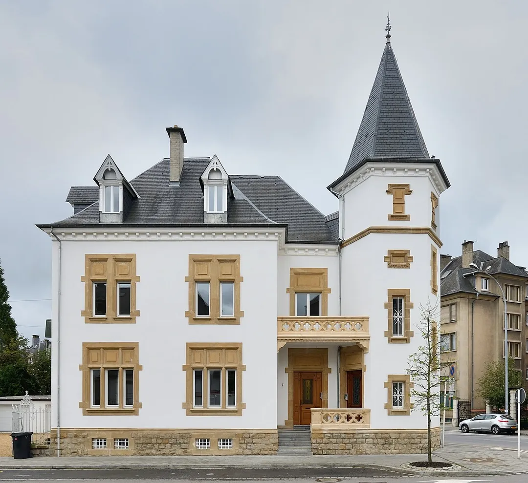 Luxembourg City: early 20th century building at 7, rue du Fort-Rheinsheim in the city centre.