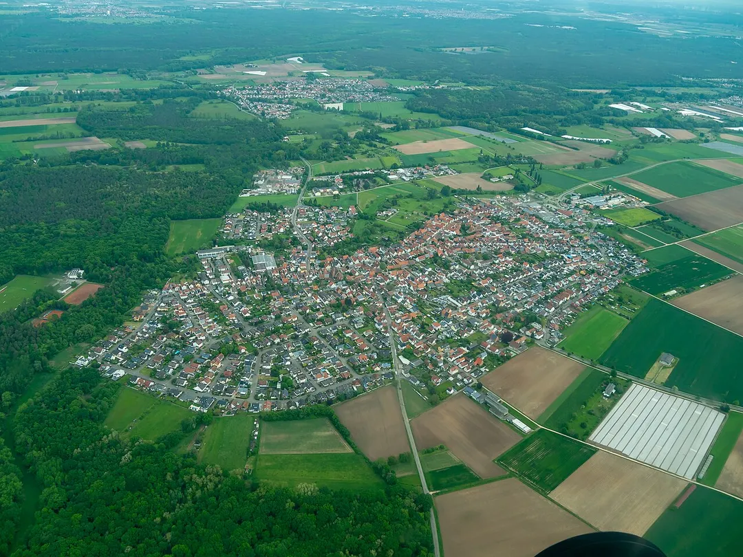 Aerial view of Lingenfeld, Rhineland-Palatinate