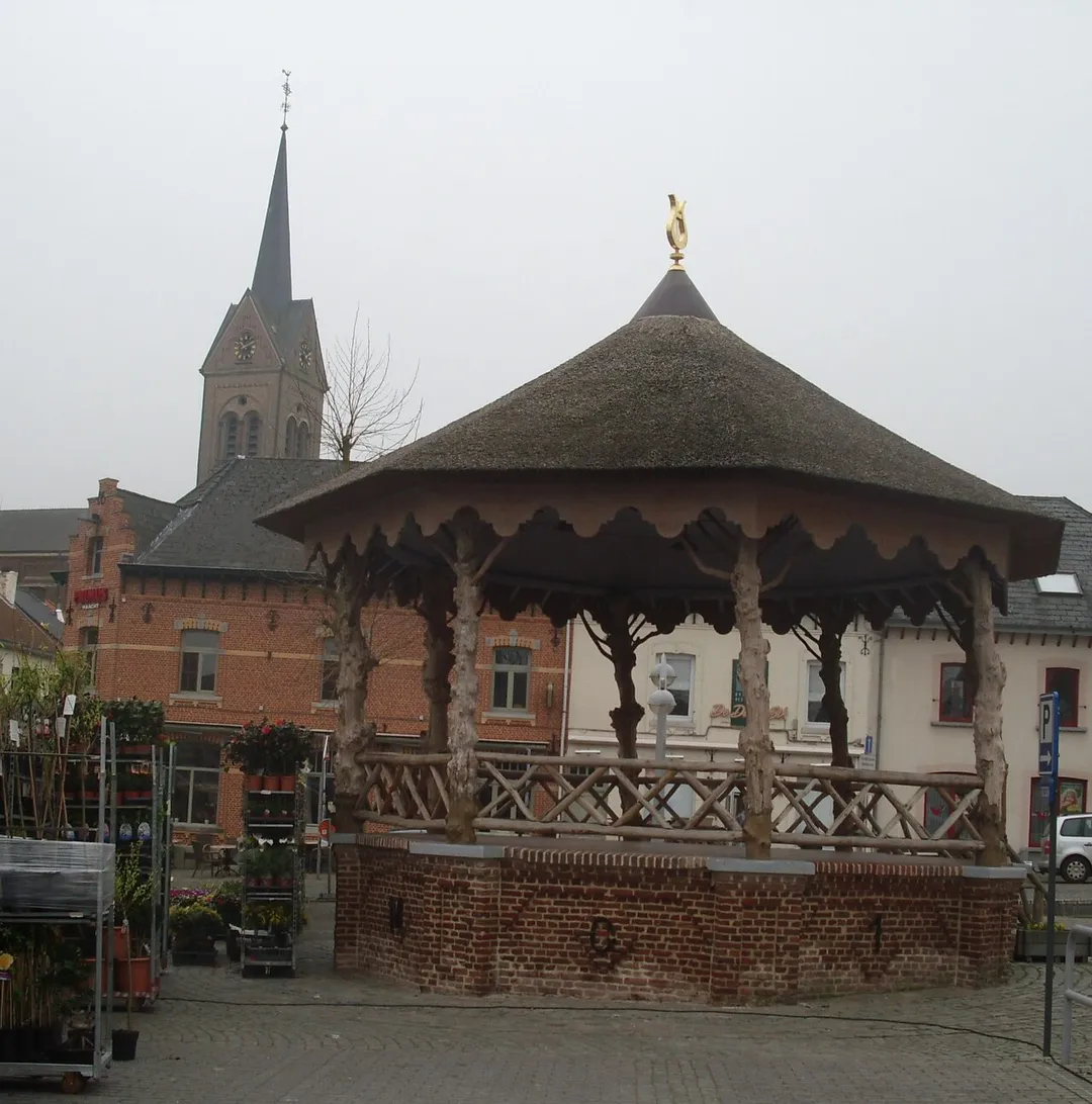 Kiosk uit 1887 - Gemeenteplein - Lummen - Belgisch Limburg