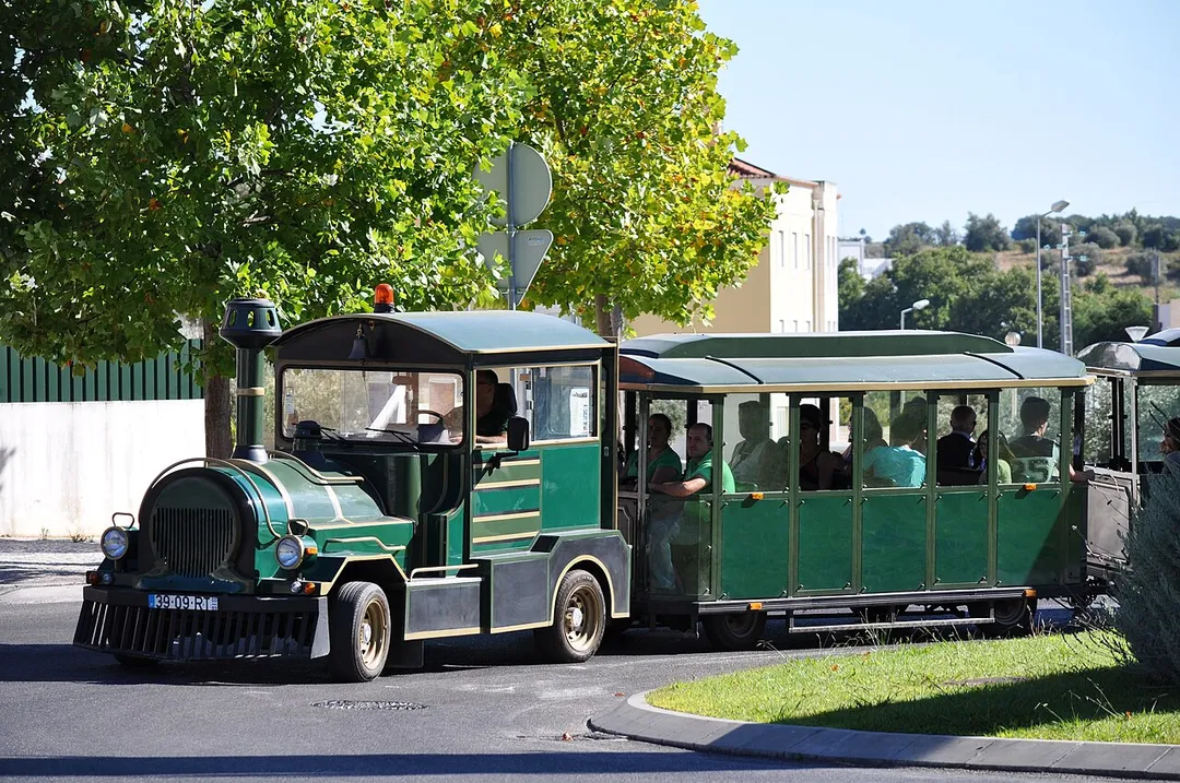Little City Bus