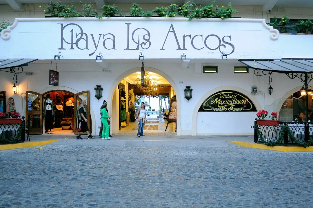 Puerto Vallarta, Mexico - Playa Los Arcos Hotel, 2012-12