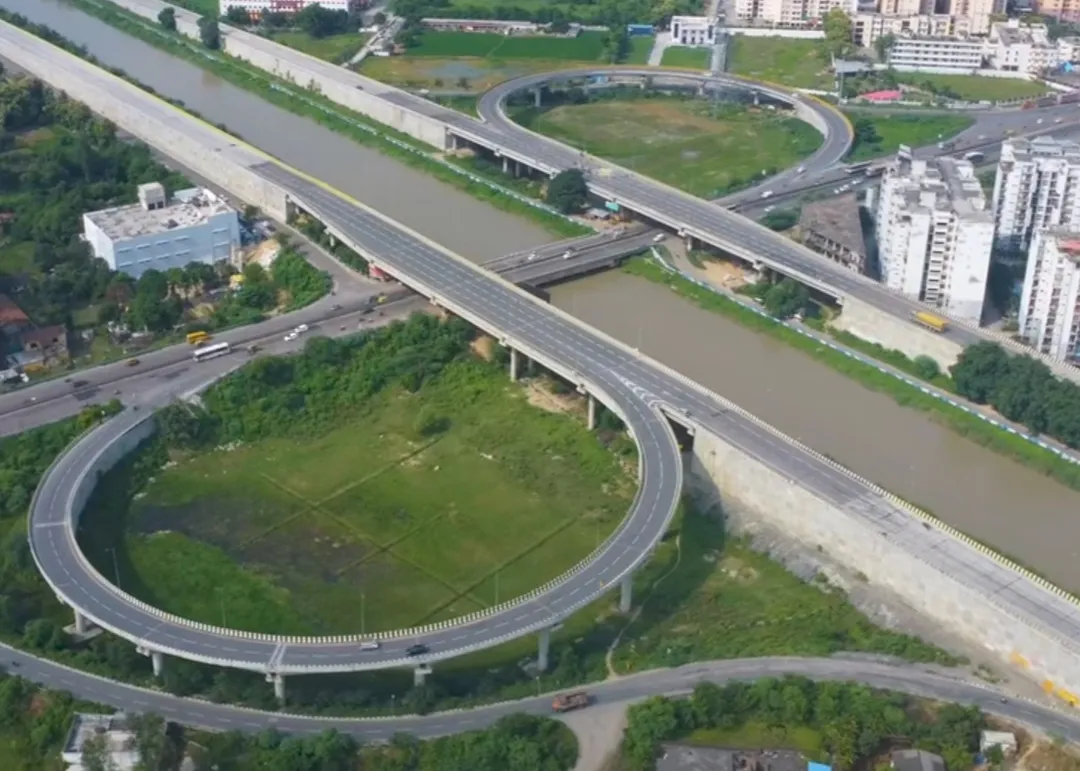 Kisan Path 6 lane Cloverleaf interchange at Ayodhya Road, Lucknow