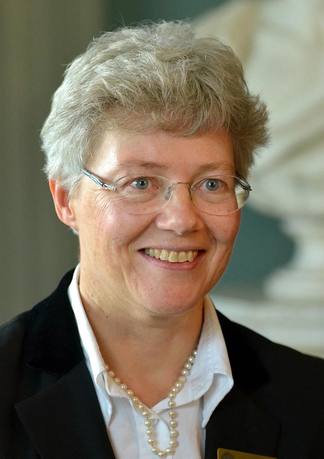 Swedish professor Anne L´Huiller, Lund University