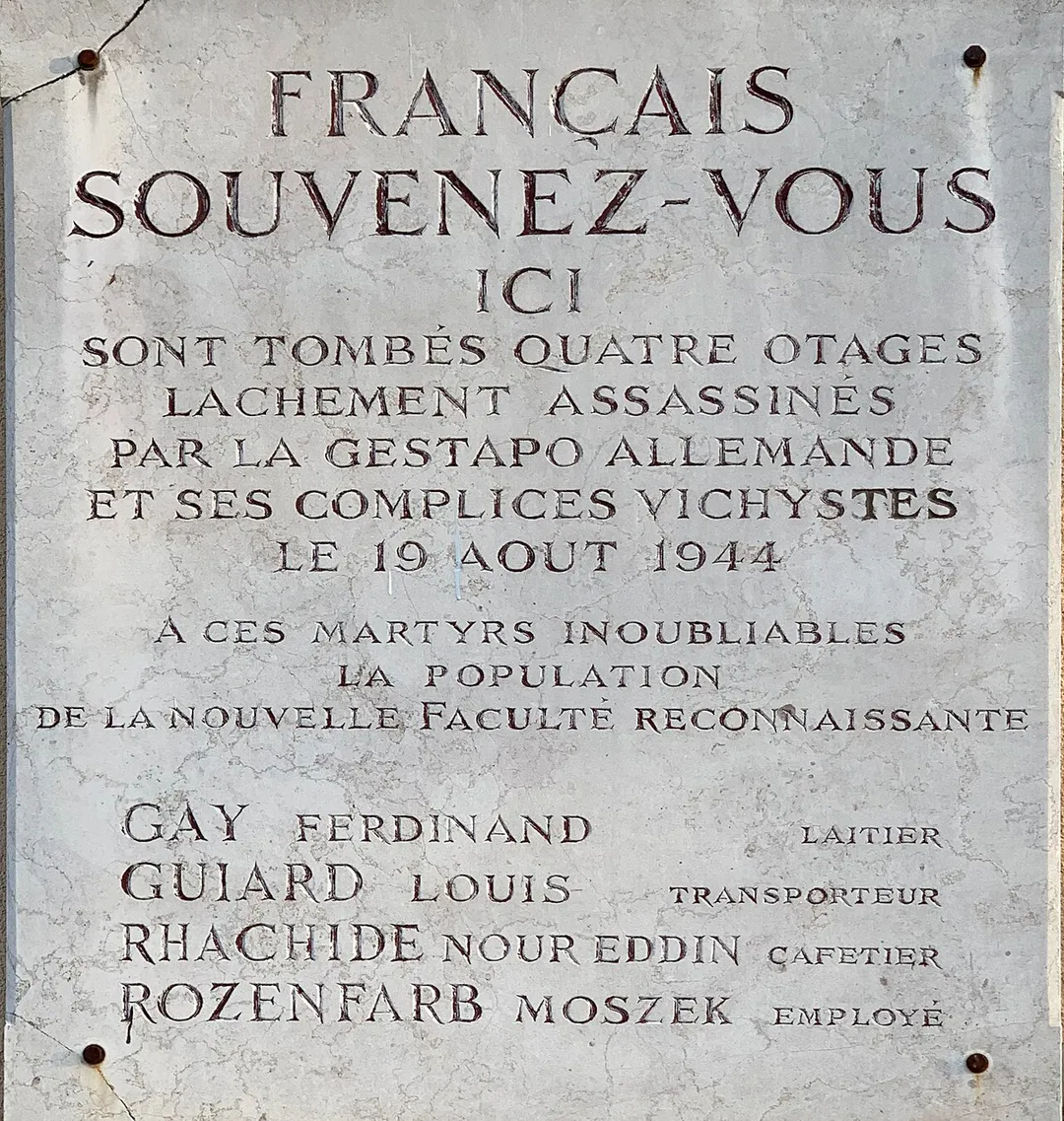 Plaque des quatre otages du 19-08-1944 au 43 Boulevard Ambroise Paré (Lyon).