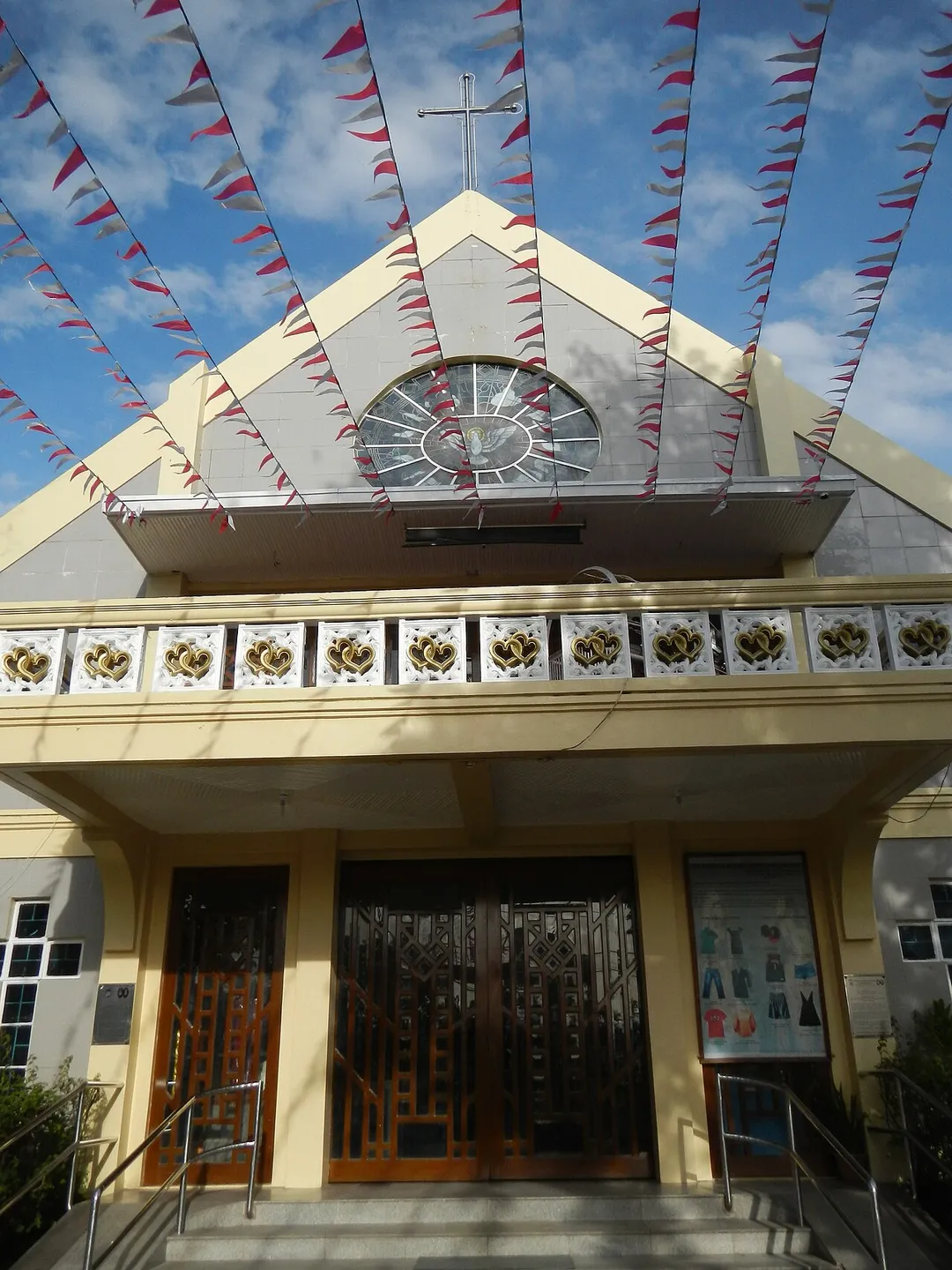 Upload Wizard photos of -  a) Bustos, Bulacan Minasa Festival [1] Minasa Festival Exhibit, SM City Baliwag[2], b) Valenzuela, Philippines [3] Philippines  Crossing, Junction, Intersection of MacArthur Highway[4] Barangay Malanday, Valenzuela [5] Hearts of Jesus and Mary Parish Church of Malanday,  towards Barangay Poblacion and  Polo, Valenzuela[6].