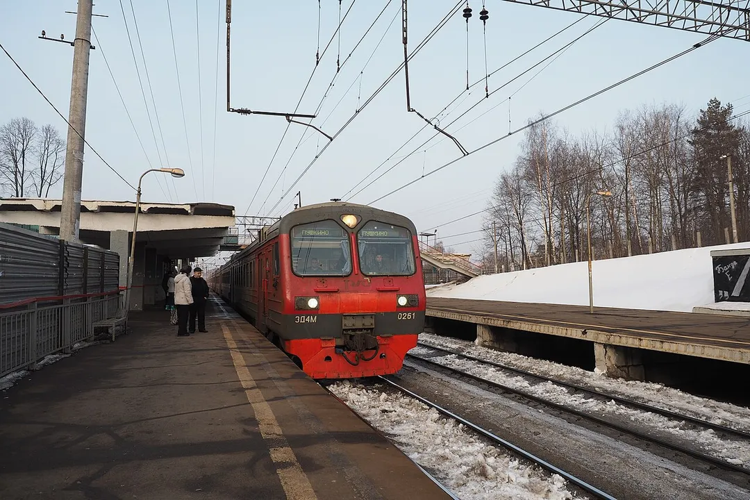 RZD ED4M-0261 at Mamontovskaya Yaroslavsky suburban direction of Moscow Railway