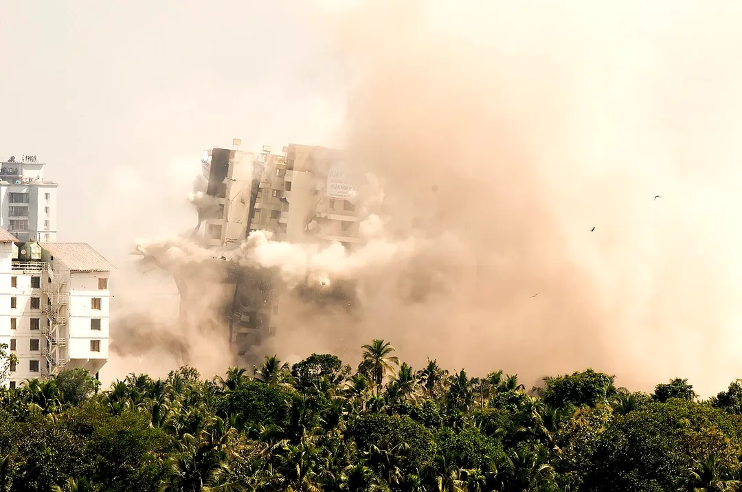 Alfa Serene Tower 2 - Maradu - Demolition