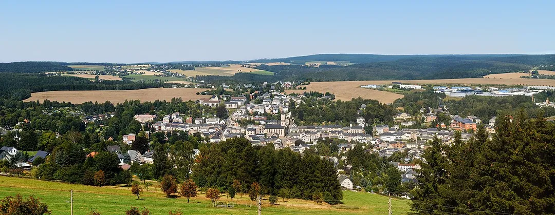 This image shows Markneukirchen as viewed from the Bismarck tower. It is a six segment panoramic image.