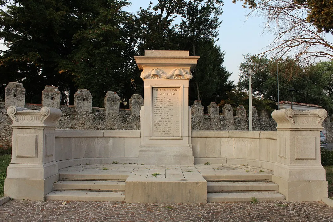 Monumento ai Caduti