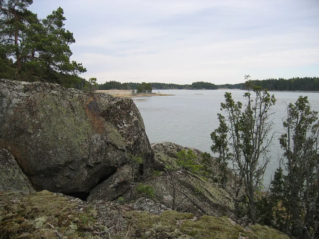 View south from Aitsaari island in Lemu