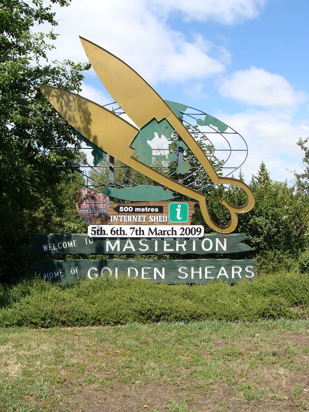 Golden Shears sign at the northern end of Masterton, New Zealand.