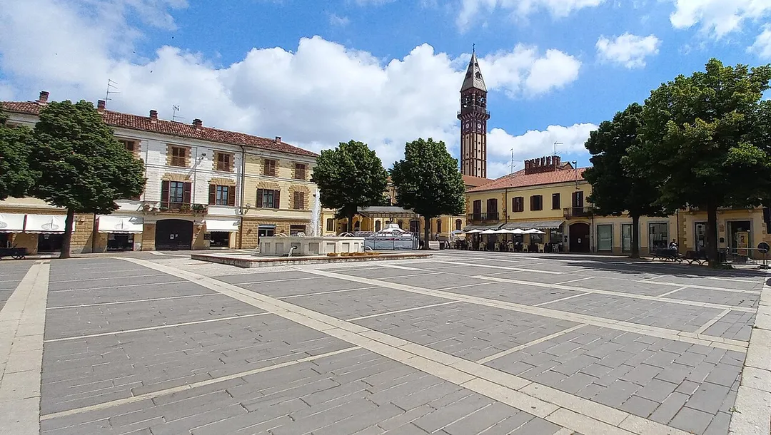 Mede (PV) la Piazza