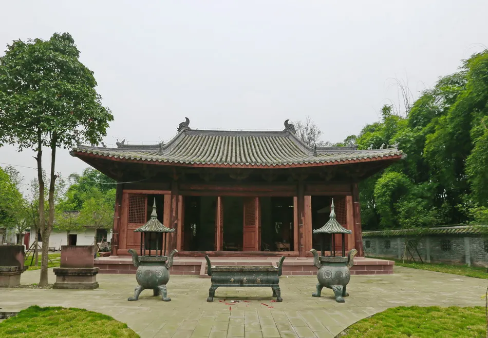 Bao'en temple in Meishan