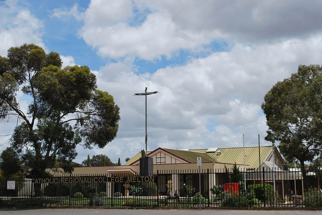 Catholic Regional College, en:Melton, Victoria