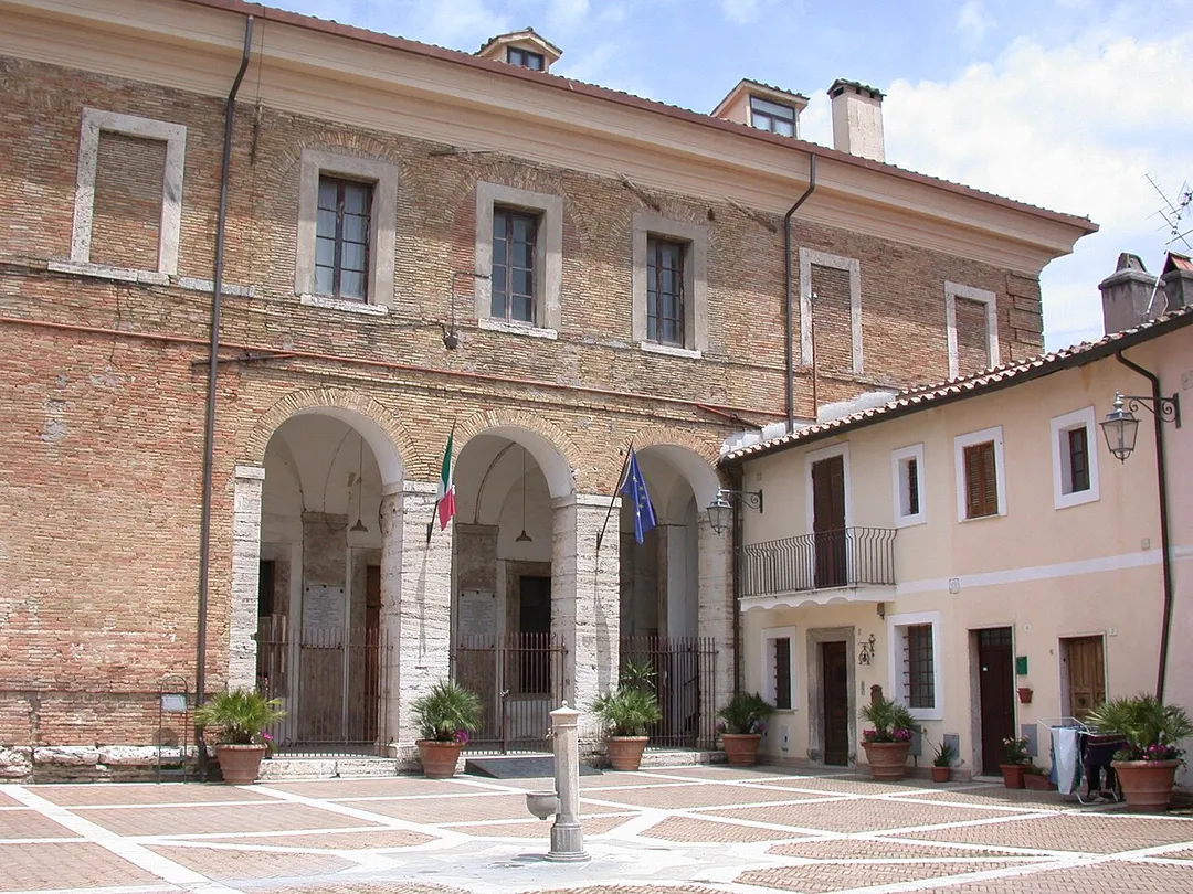 Photo of Mentana