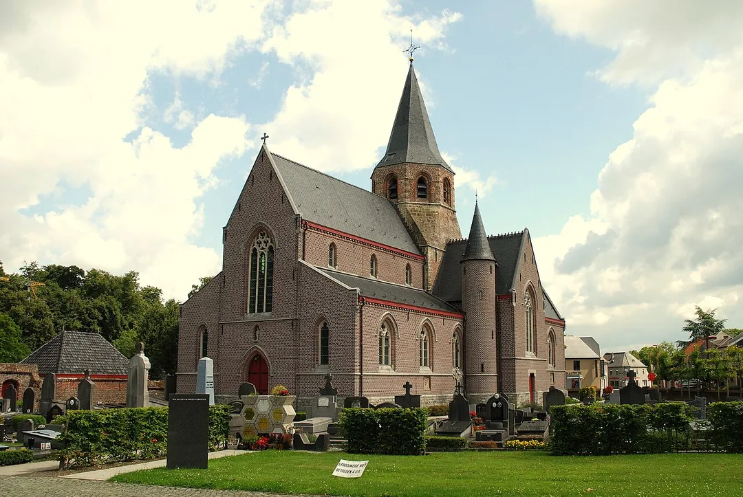 Sint-Martinuskerk te Schelderode, België
