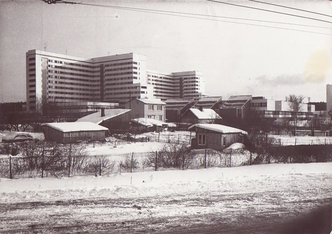 Mežciems, Gaiļezers hospital and buildings on Seda street, [198-]