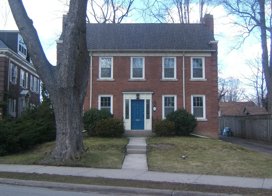 Photo of Neo-Georgian Houses on Lake Cres in Mimico