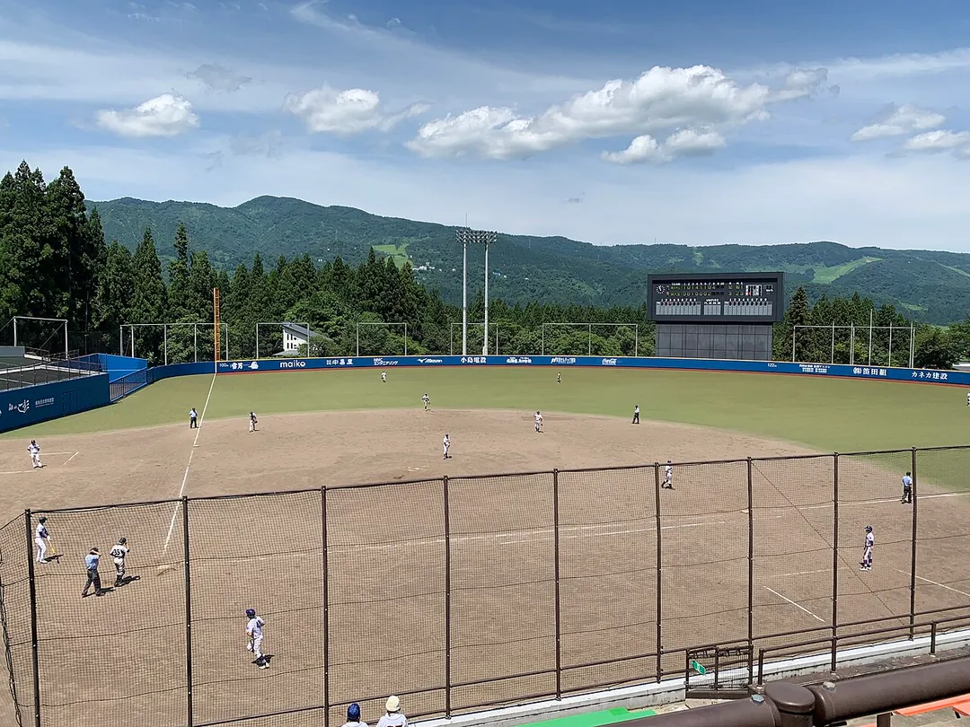 Ohara Sports Park Baseball Stadium (nicknamed "Bemaga Stadium" as of 2023) in Minamiuonuma City, Niigata Prefecture. Photo taken in August 2023.