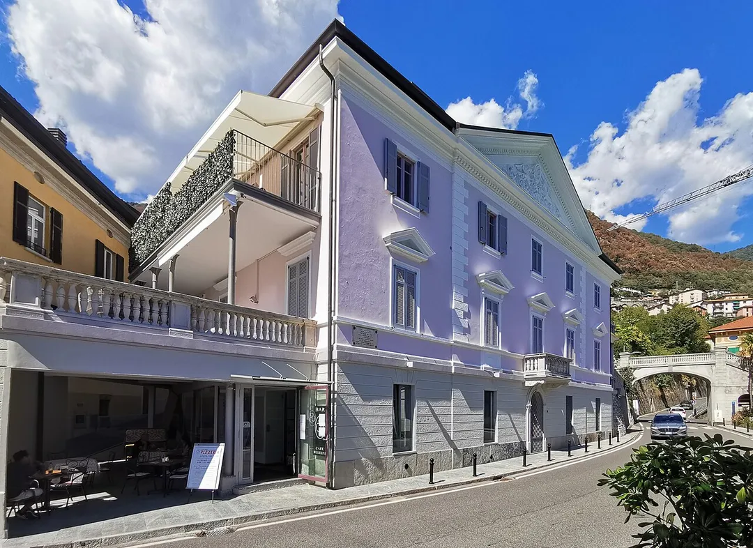 Villa Erker Hocevar, a Moltrasio, frazione Luscesino.