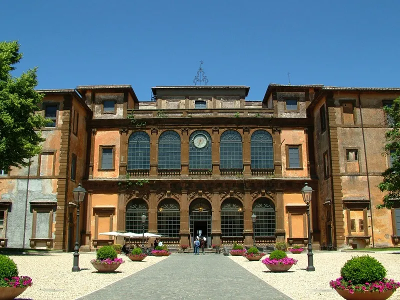 Villa Mondragone.