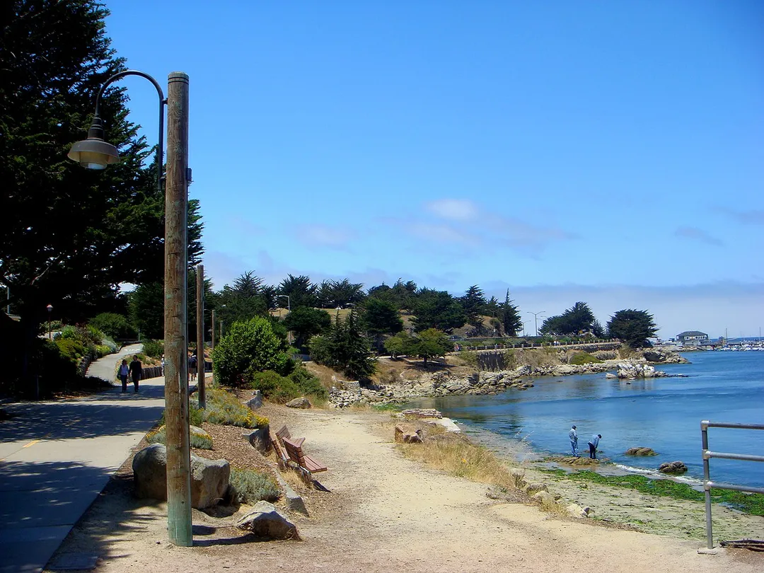 Beach walkway, Monterey
