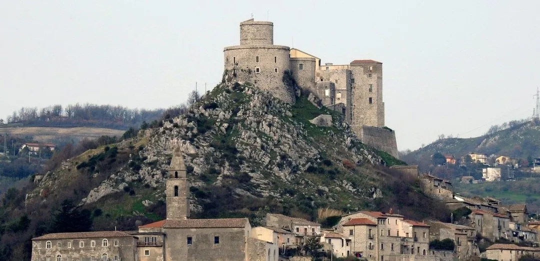 Ritratto della Torre e del Castello di Montesarchio