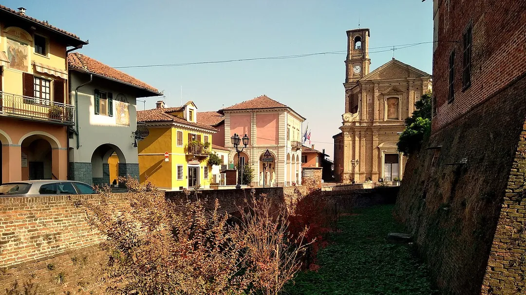 Moretta (CN):  centro storico