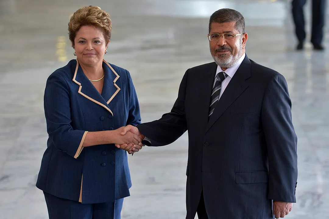 A presidenta brasileira, Dilma Rousseff recebe, no Palácio do Planalto, o presidente egípcio, Mohamed Morsi.
