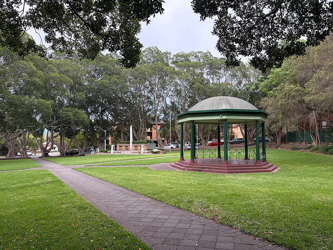 mortdale memorial park