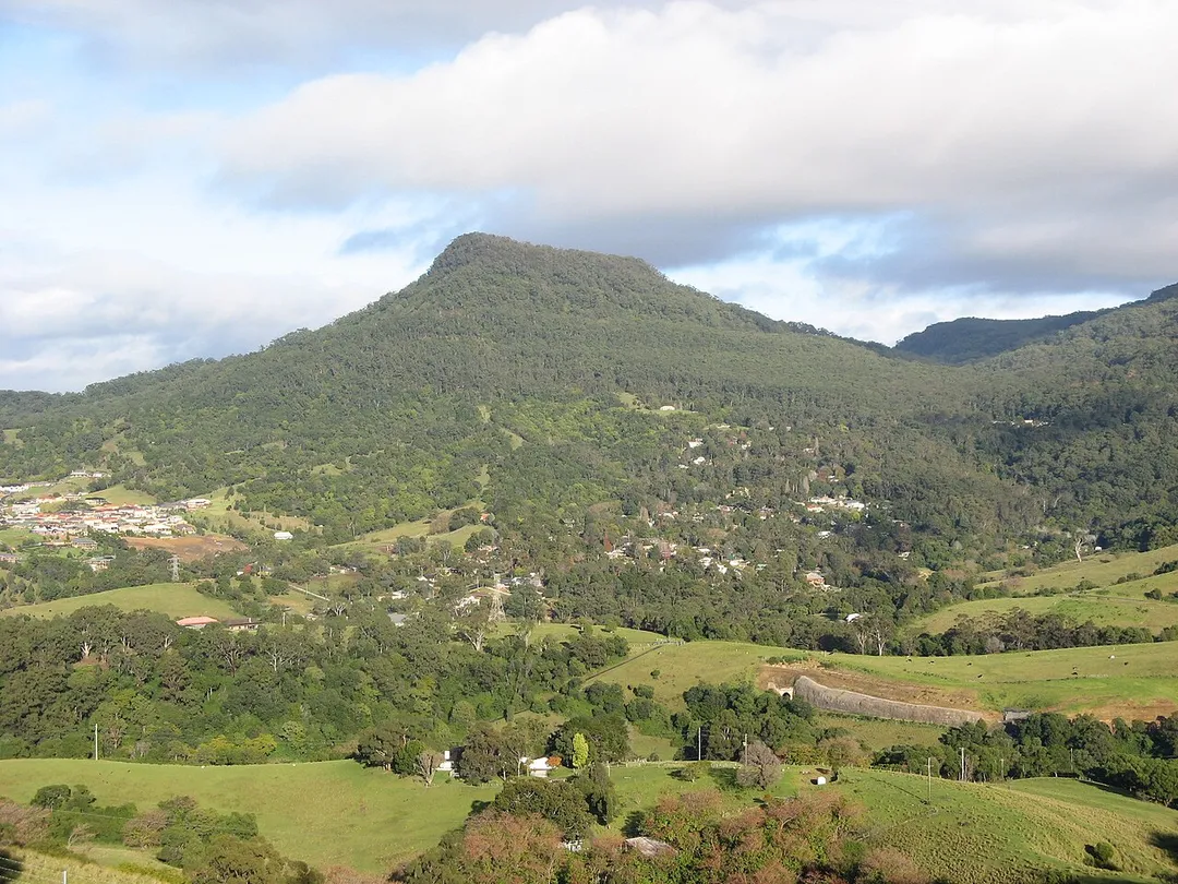 Mount Kembla (NSW Australia) from Mount Nebo.