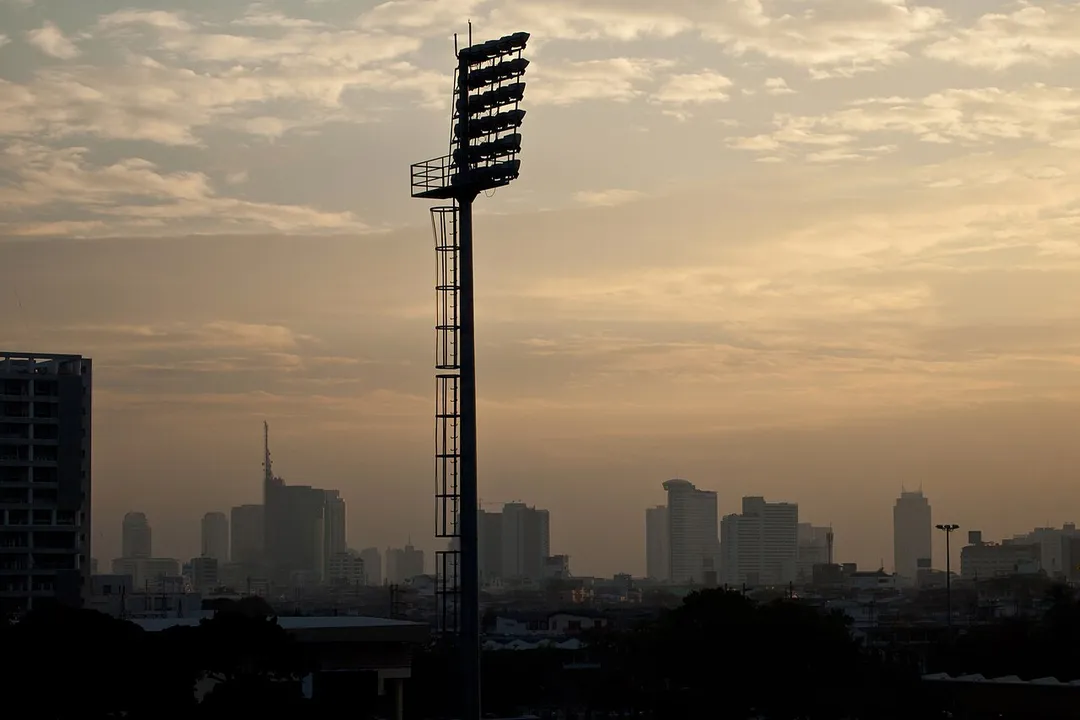 Good place to see the sunsets in Bangkok are many BTS Skytrain stations. Bangkok, Krung Thep Maha Nakhon, Thailand.