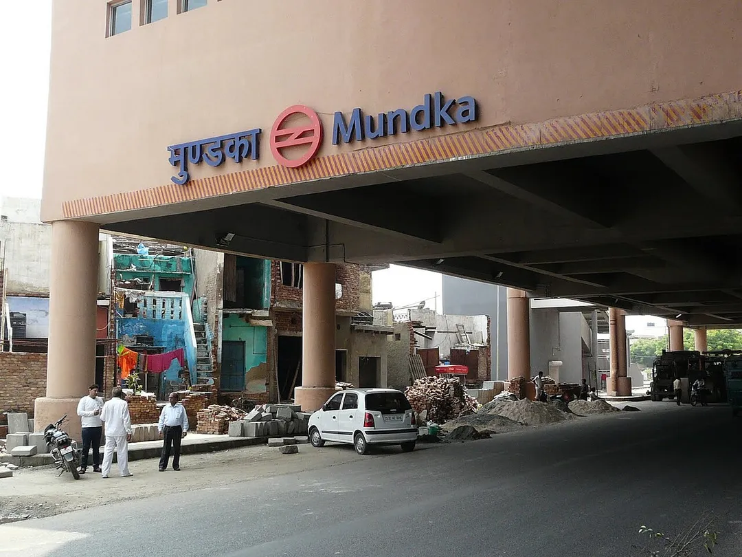 Mundka metro station