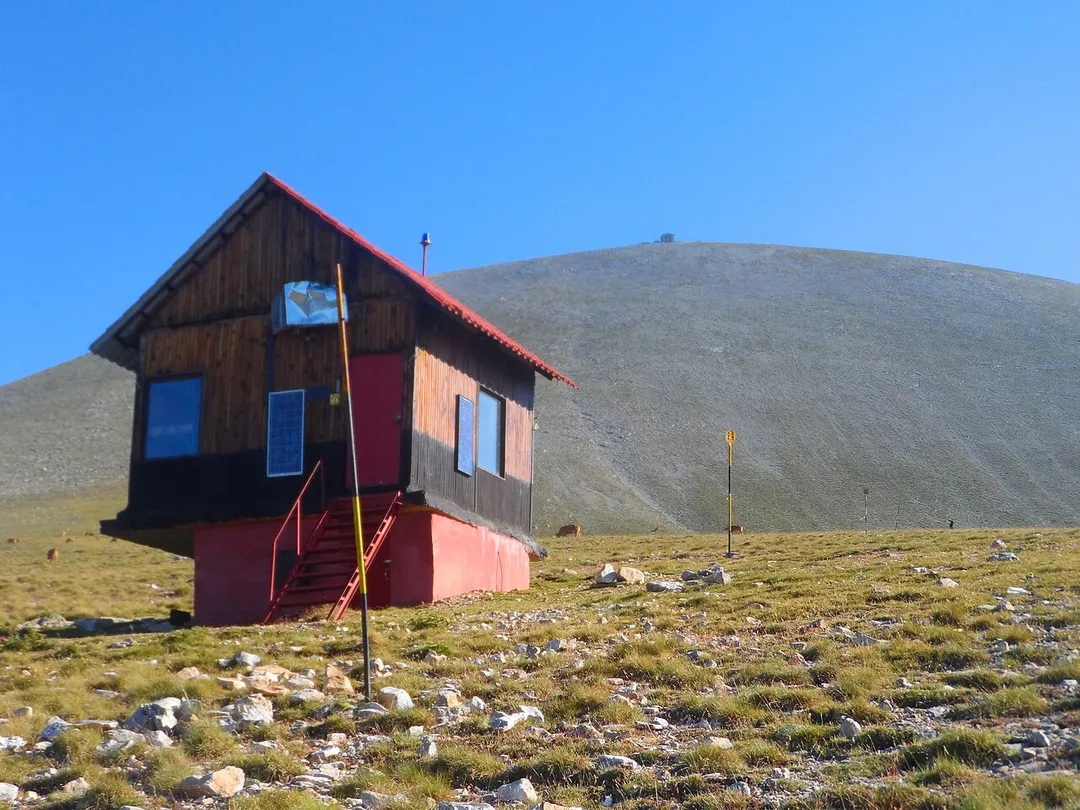 Kostas Migotzidis refuge and Aghios Antonios refuge in the background