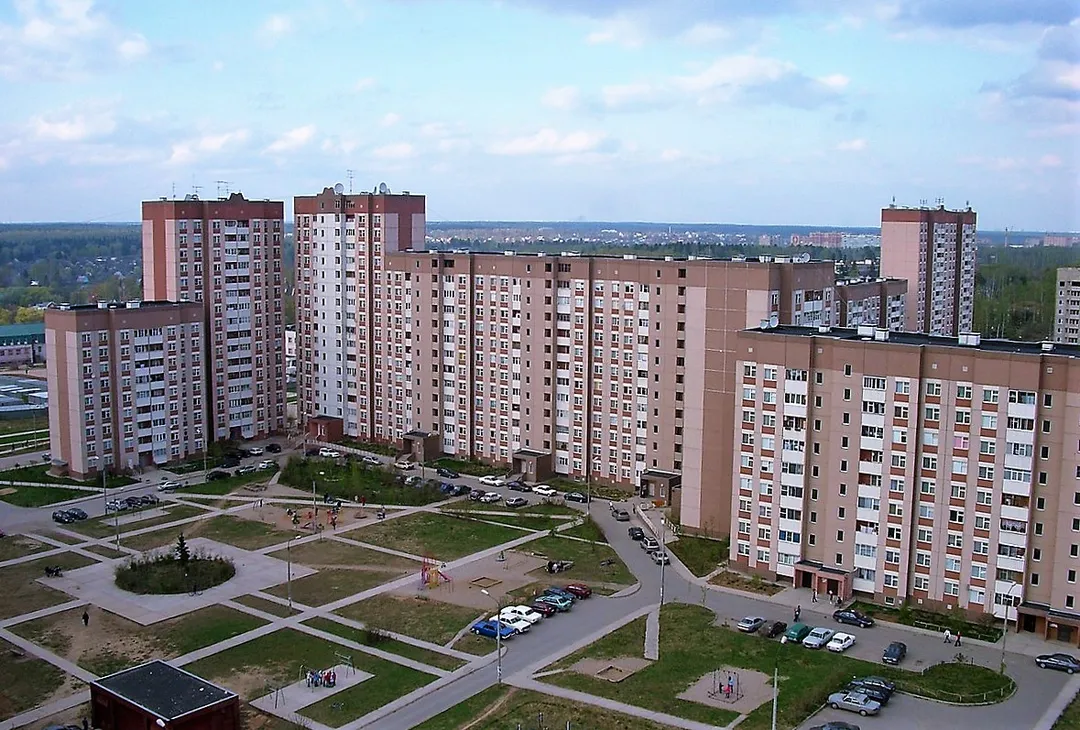 Микрорайон Новый городок (Нахабино). Первая очередь. Турецкие дома. Фотография сделана в 2005 году.