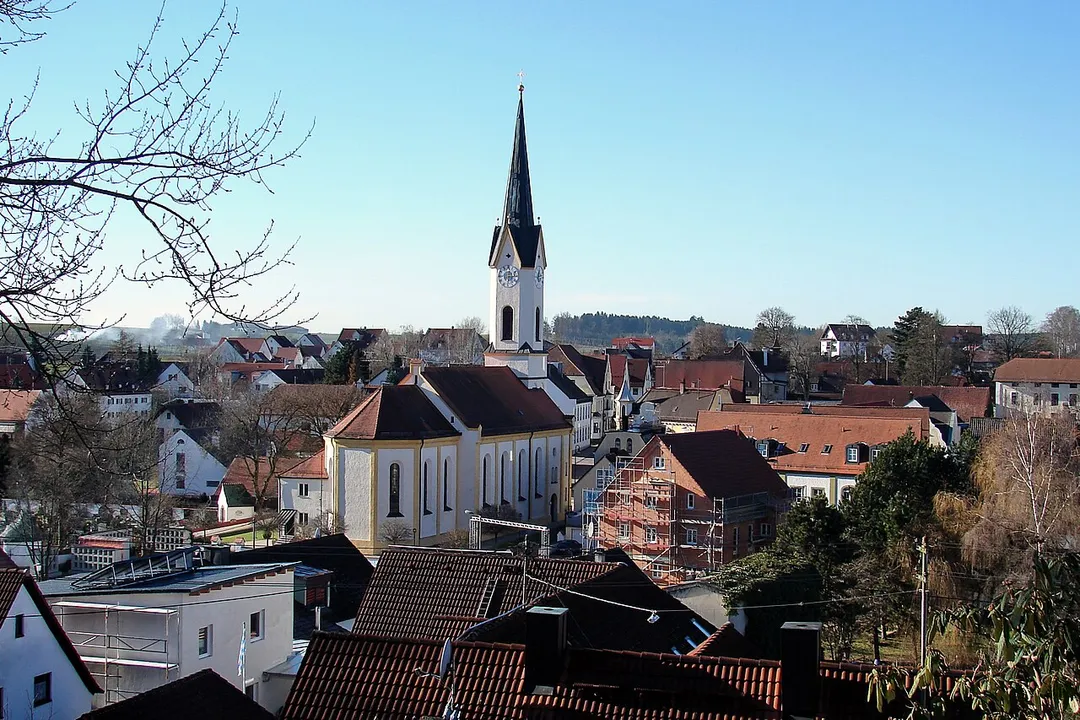 Nandlstadt ist ein Markt im oberbayerischen Landkreis Freising und gilt als ältester Hopfenanbauort der Welt.
