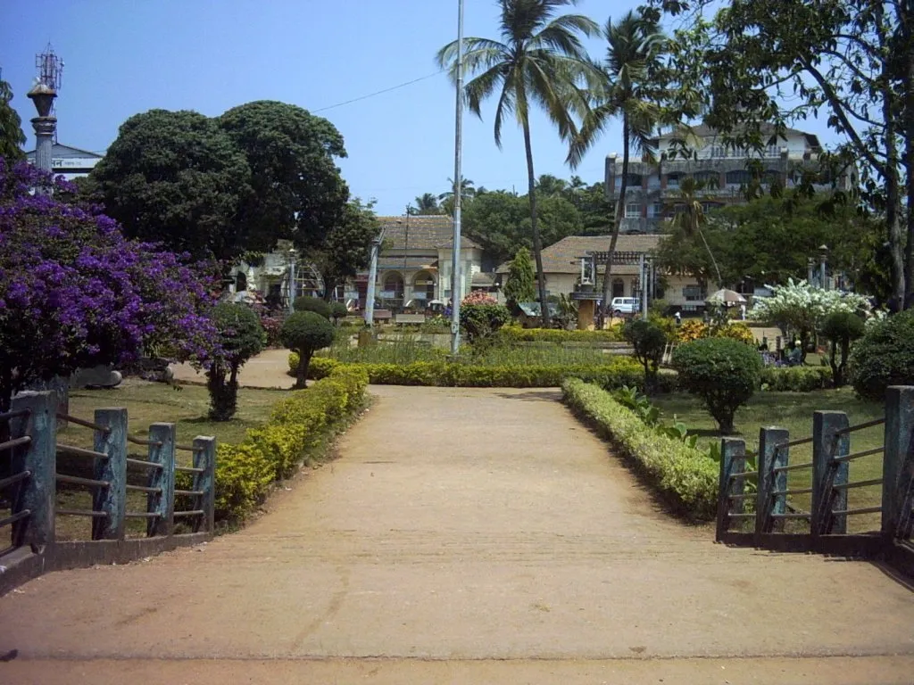 Municipal Garden, Margao, Goa, India
Author:Amey Hegde
Source URL:https://www.flickr.com/photos/amey_hegde/10650277/