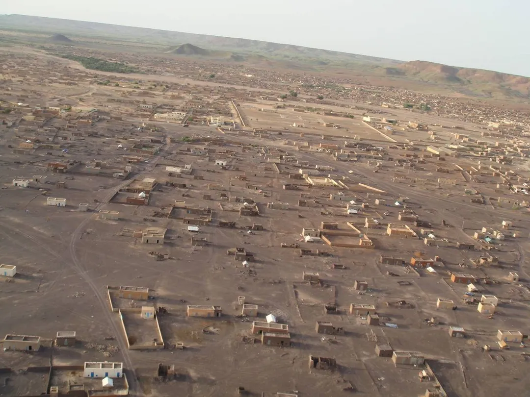 Photo taken August 2007 by an unknown US Army soldier while he was stationed in Nema for a training exchange. Photo was given to a Peace Corps Volunteer assigned to Nema in September 2007.