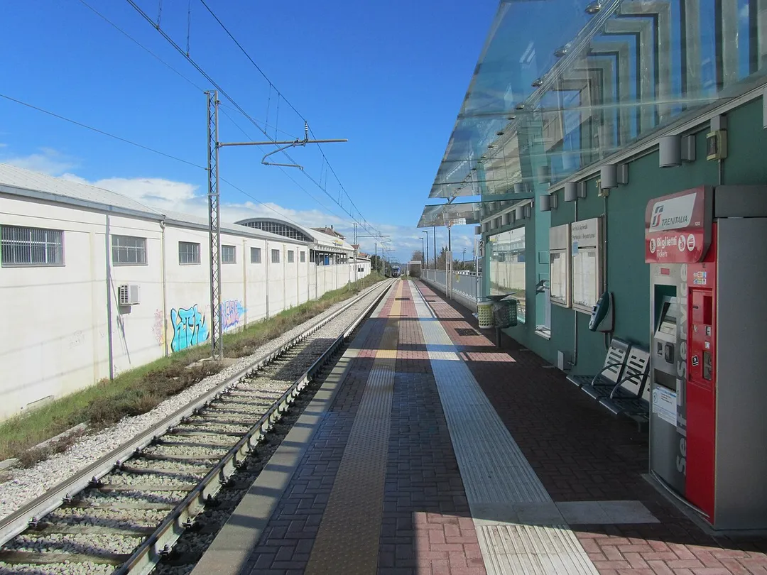 La stazione di Nepezzano-Piano d'Accio, provincia di Teramo.
