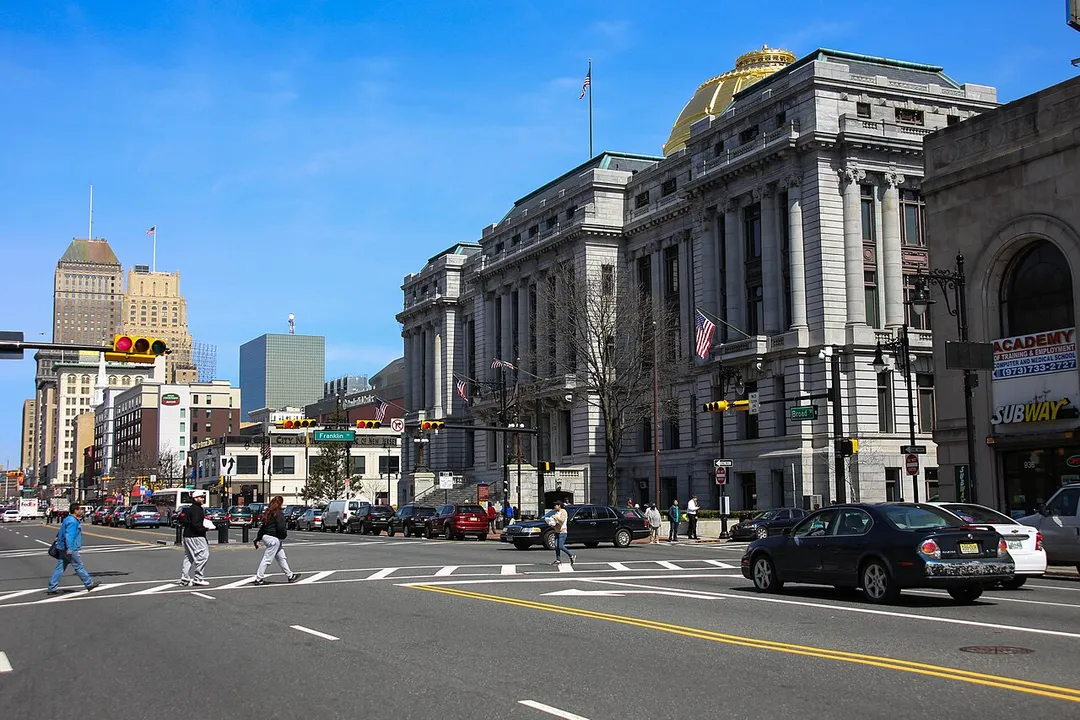 Newark City Hall and Broad Street






This is an image of a place or building that is listed on the National Register of Historic Places in the United States of America. Its reference number is 78001759 (Wikidata).