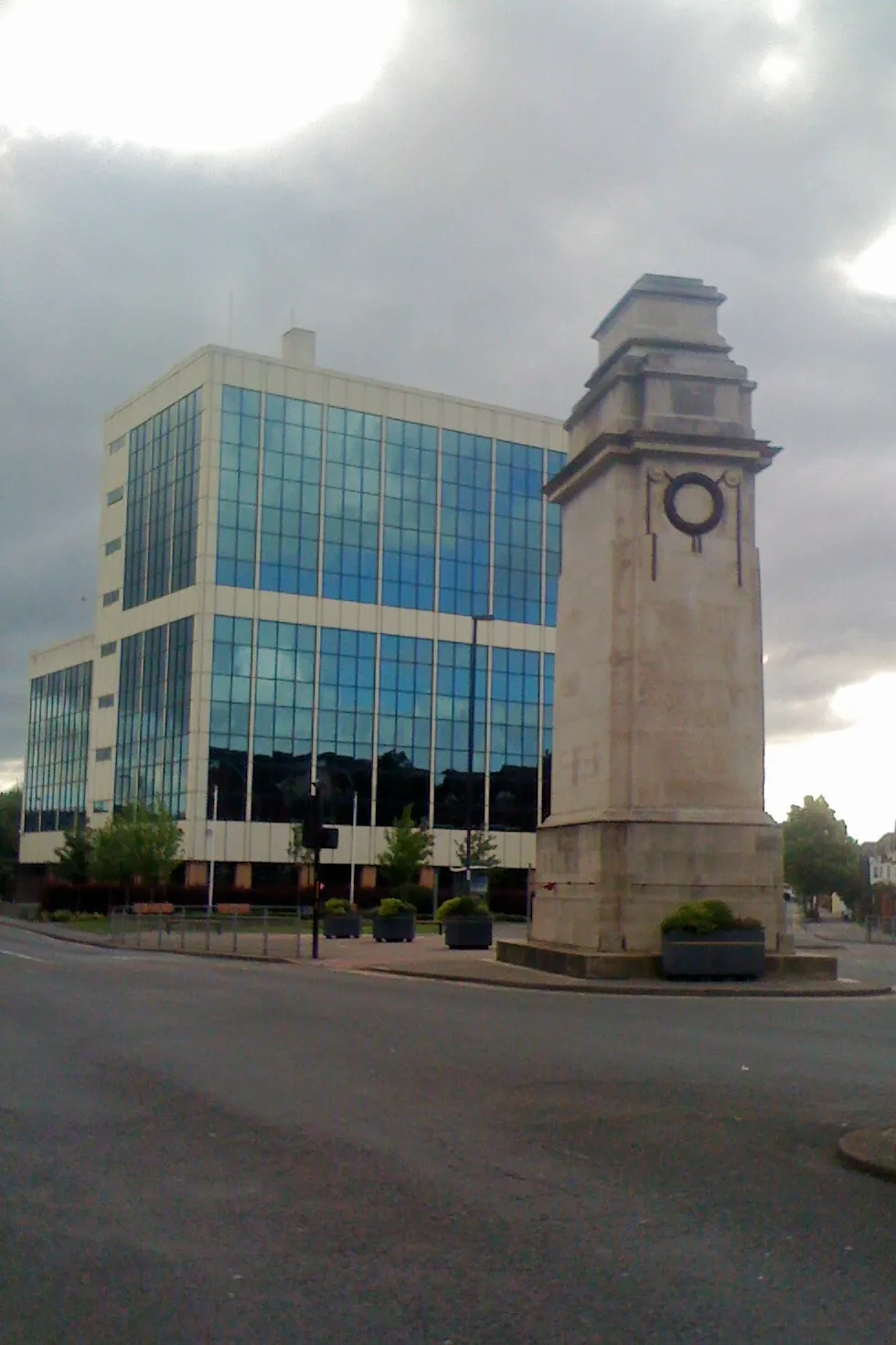 Centotaph, Clarence Place, Newport, South Wales