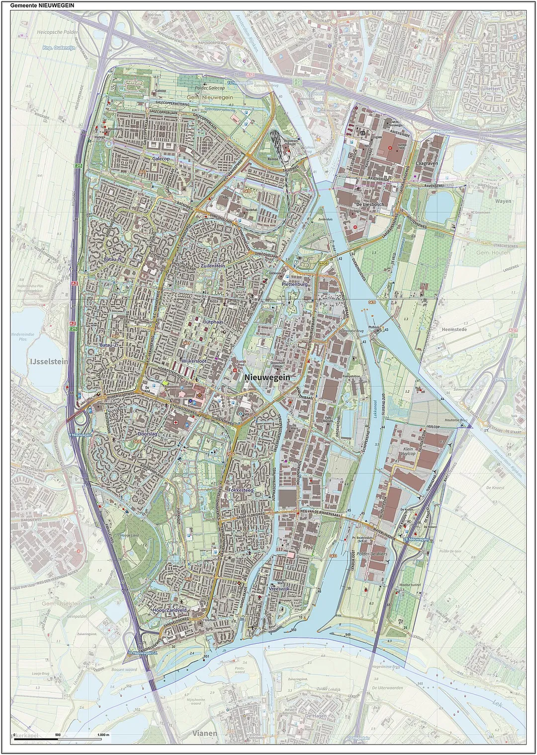 Topografische gemeentekaart. Resolutie: 400 pixels/km.
Kaartbeeld samengesteld uit de open geodata van de Top10NL en Top25namen (Kadaster), Creative Commons-BY licentie. Gebouwvlakken uit open geodata BAG extract. Wegen uit de OpenStreetMap, OpenStreetMap community. Reliëfschaduw uit de Actuele Hoogtekaart AHN2.

Samenstelling en kleurenschema: Jan-Willem van Aalst, met QGIS. Zie ook de Legenda.