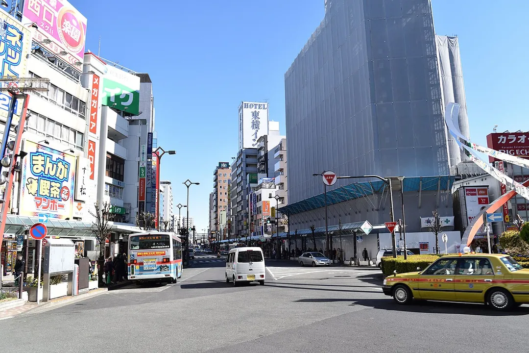 JR蒲田駅東口駅前。2016年の映画『シン・ゴジラ』のパニックシーン撮影地。