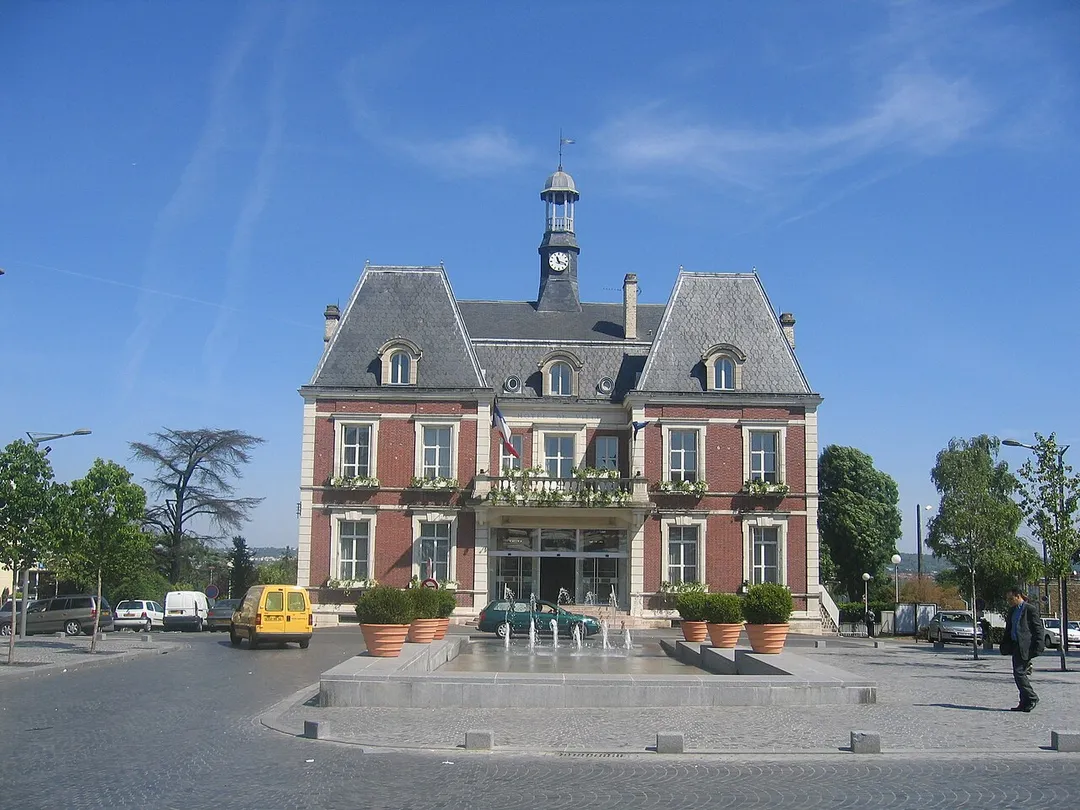 Hôtel de ville de Noisy-le-Grand en France.