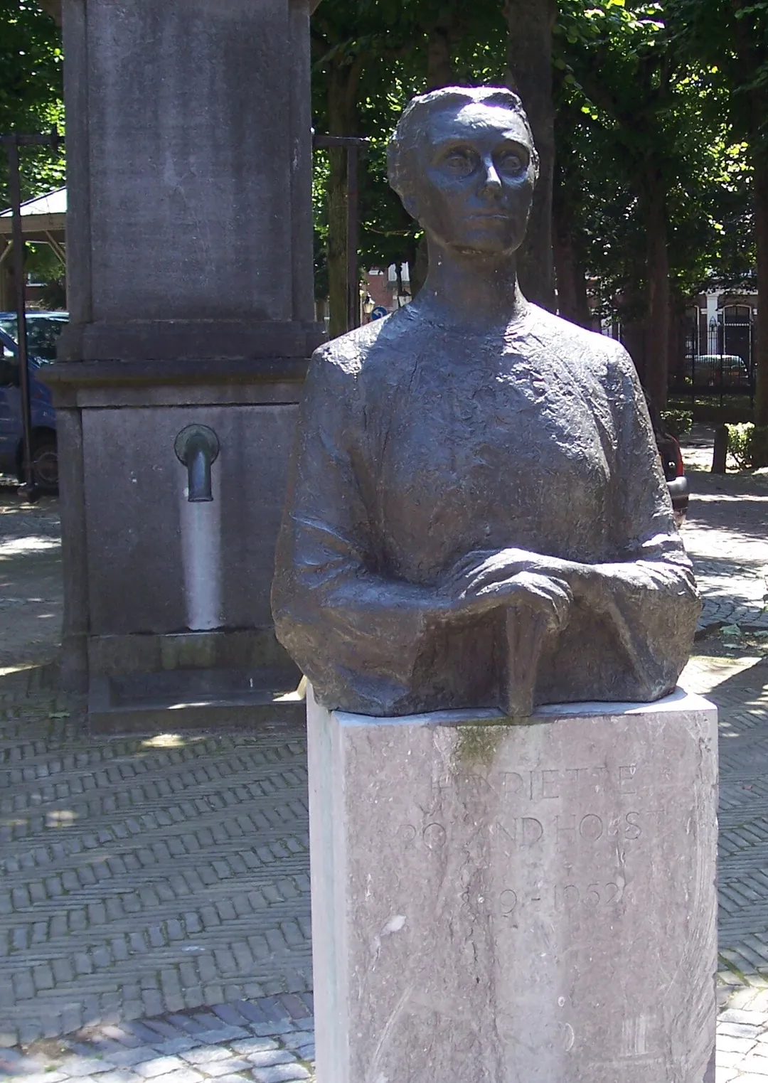 Henriëtte Roland Holst, Lindenplein Noordwijk
