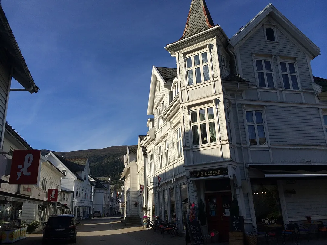 Eidsgata, Nordfjordeid, Sogn og Fjordane, Norway, 2014-09-17