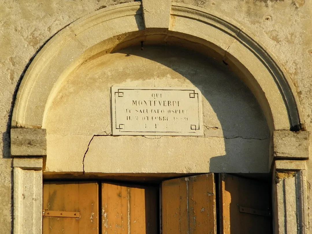 Noventa Vicentina: Villa Arnaldi Prosdocimi, citata anche come Ca' Arnaldi Prosdocimi (XVI-XVII secolo).