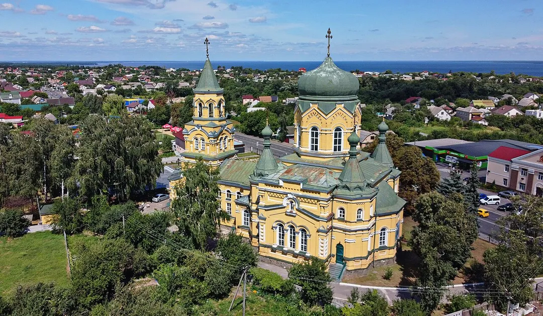 Покровська церква, Нові Петрівці, вул. Свято-Покровська (Леніна)